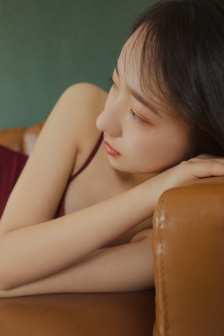 亚洲XXX午休国产熟女屁屁手